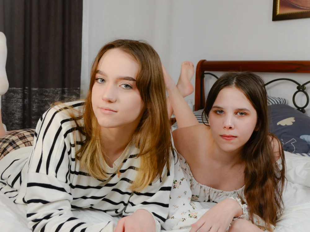 AugustaHarkey's Offline Chat Room