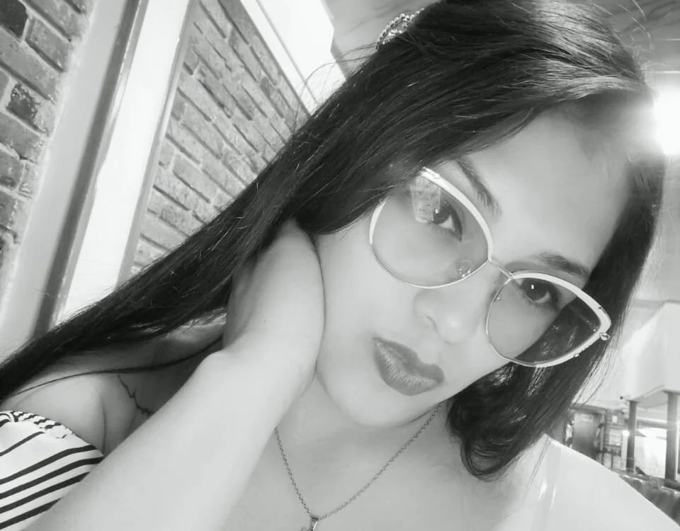 Shantal__G Offline XXX-chat