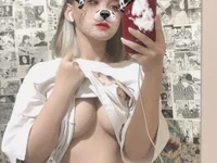 Yinini's webcam live show