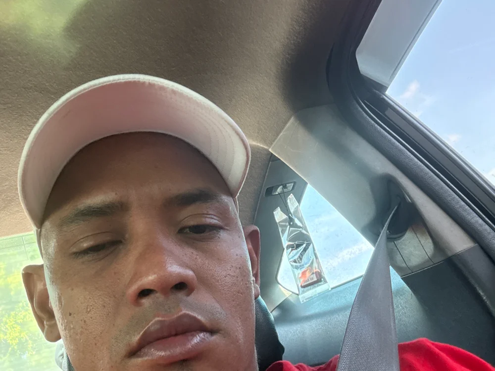 Wilfredo24's Offline XXX Chat