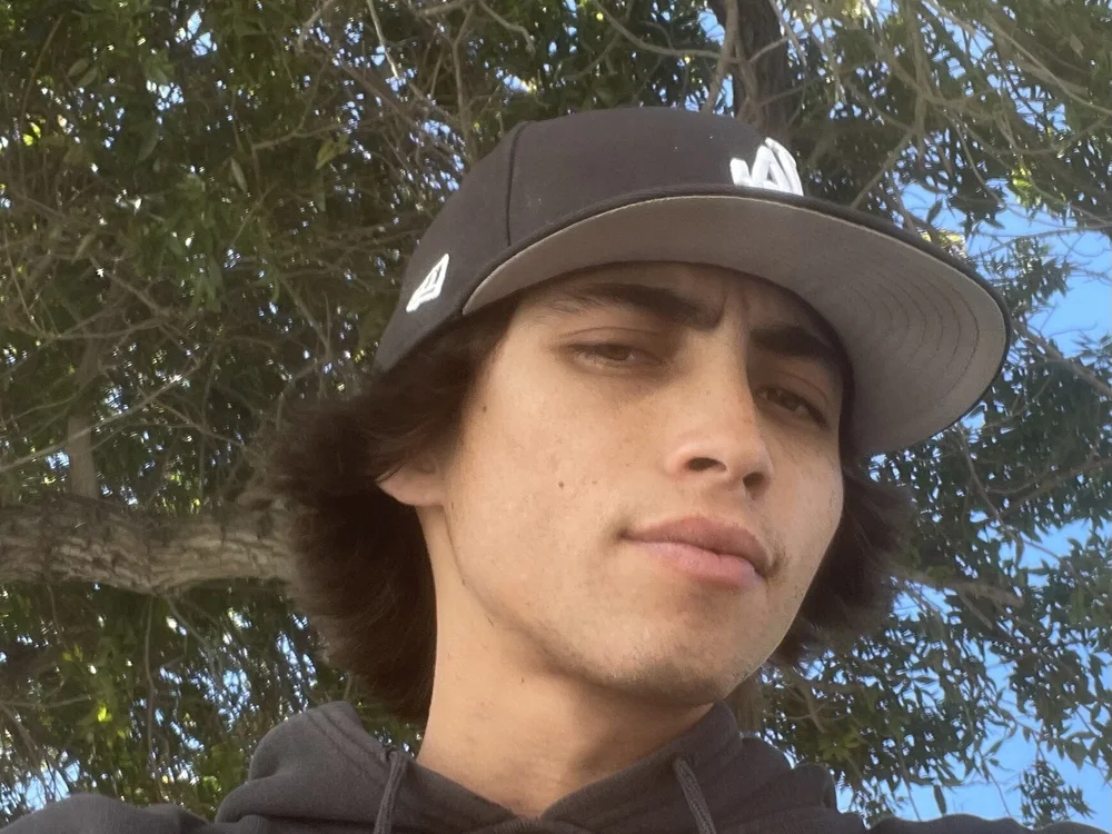 wowzer_him's Offline Chat Room