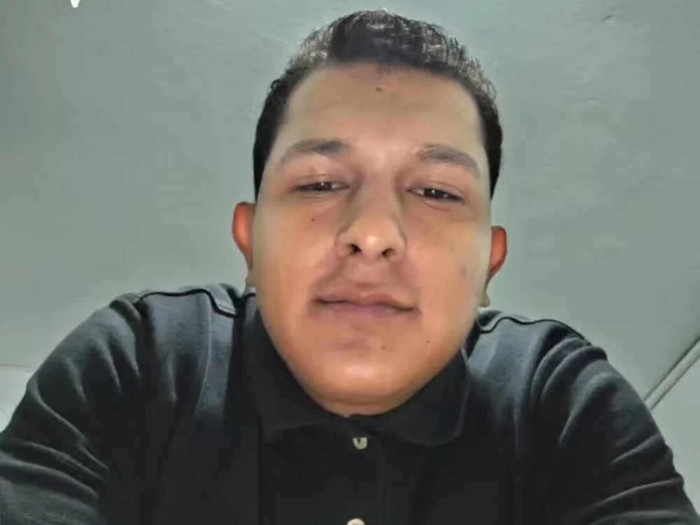 Lobo0107's Offline Chat Room