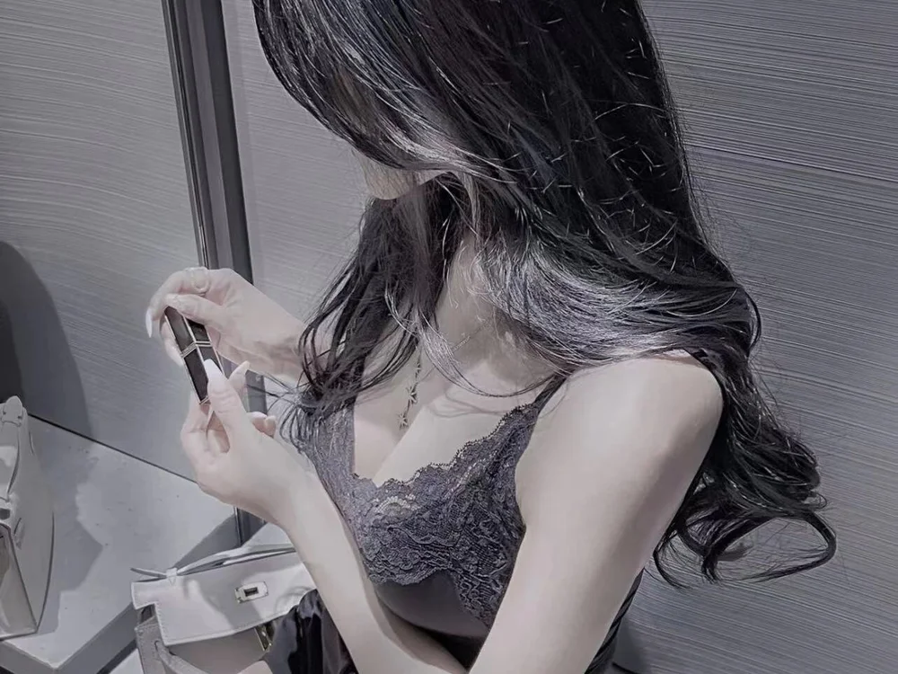 ZZZBC9 অফলাইন XXX চ্যাট