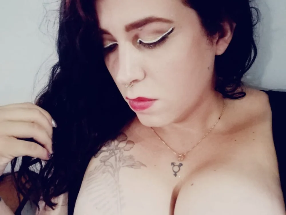 Aysha_Brasil offline chatrum