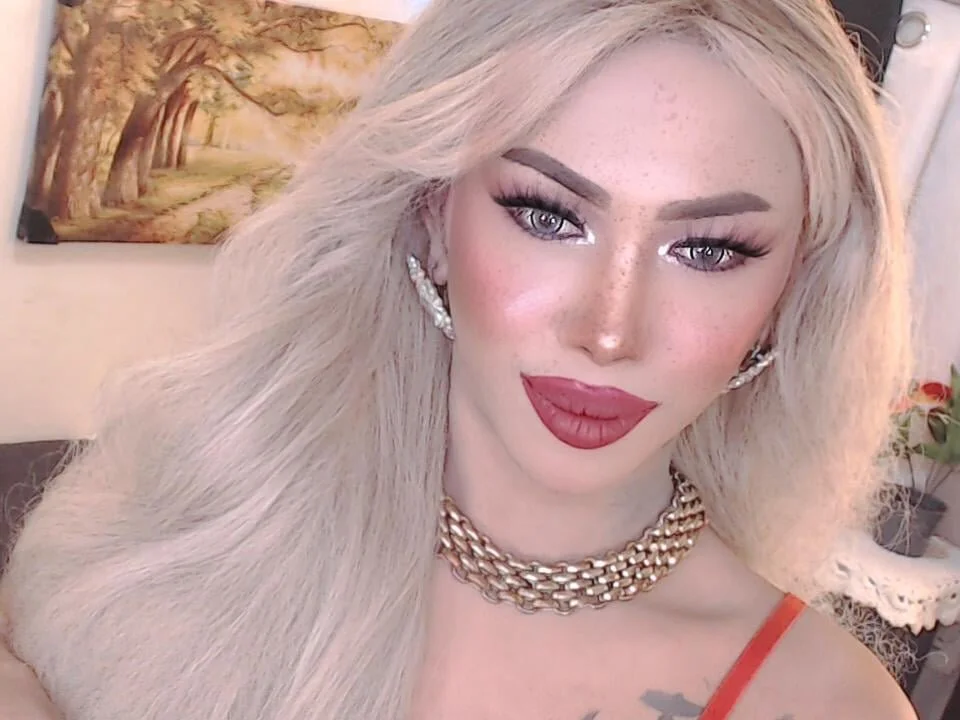 Ms_amor_powers_ts' Offline XXX Chat