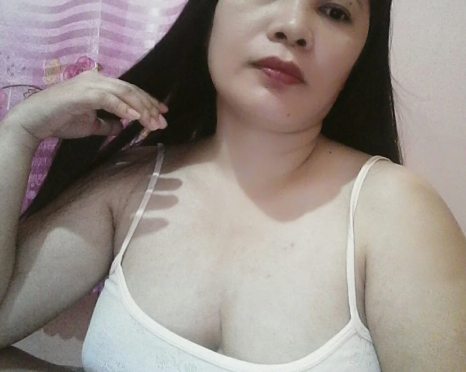 _wetty_kitty_ Obrolan XXX Offline