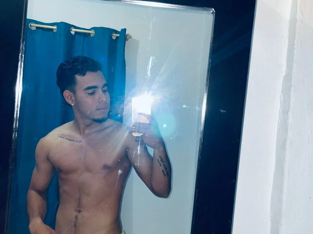 victor_ospina cam model