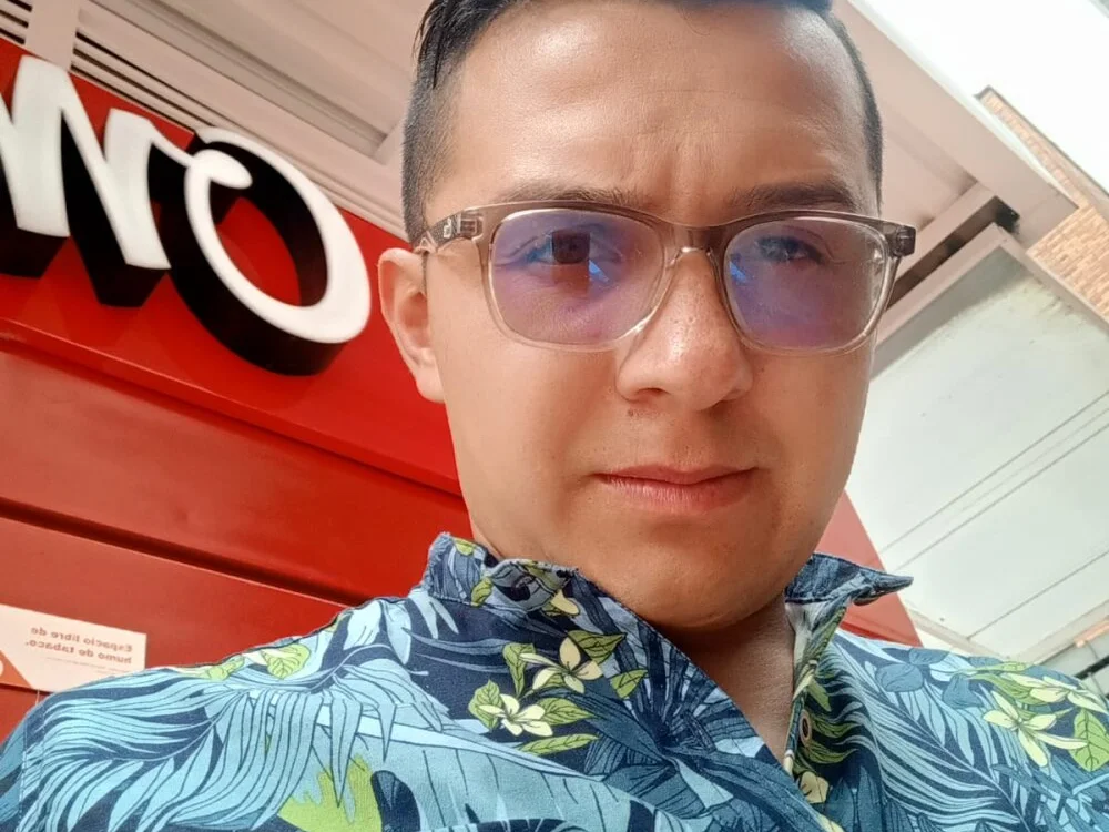 Dante_Blaze's Offline XXX Chat