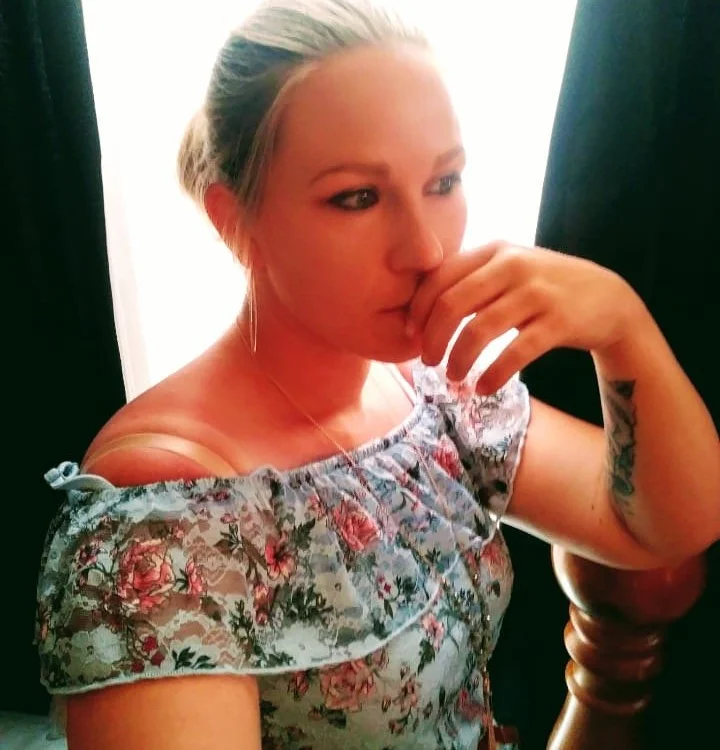 lauren92's Offline XXX Chat