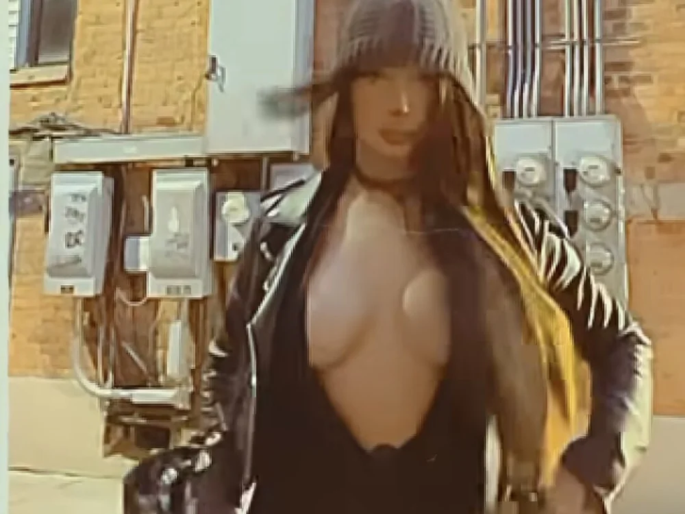 Sandia_berbie Adlı Modelin Çevrimdışı XXX Sohbeti