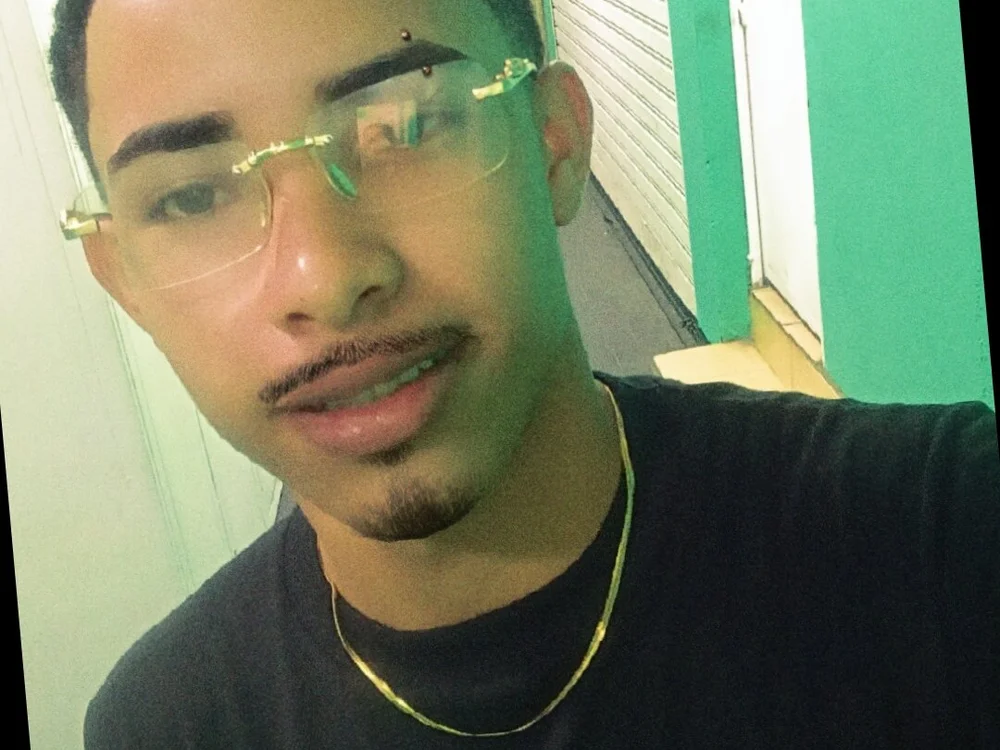 kenheavyweigth's Offline Chat Room