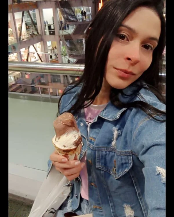 Rossye_Rossye Offline XXX-Chat