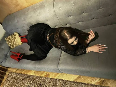 Stoned-baby69 - spanking