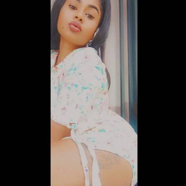 TheeHoneyBun69