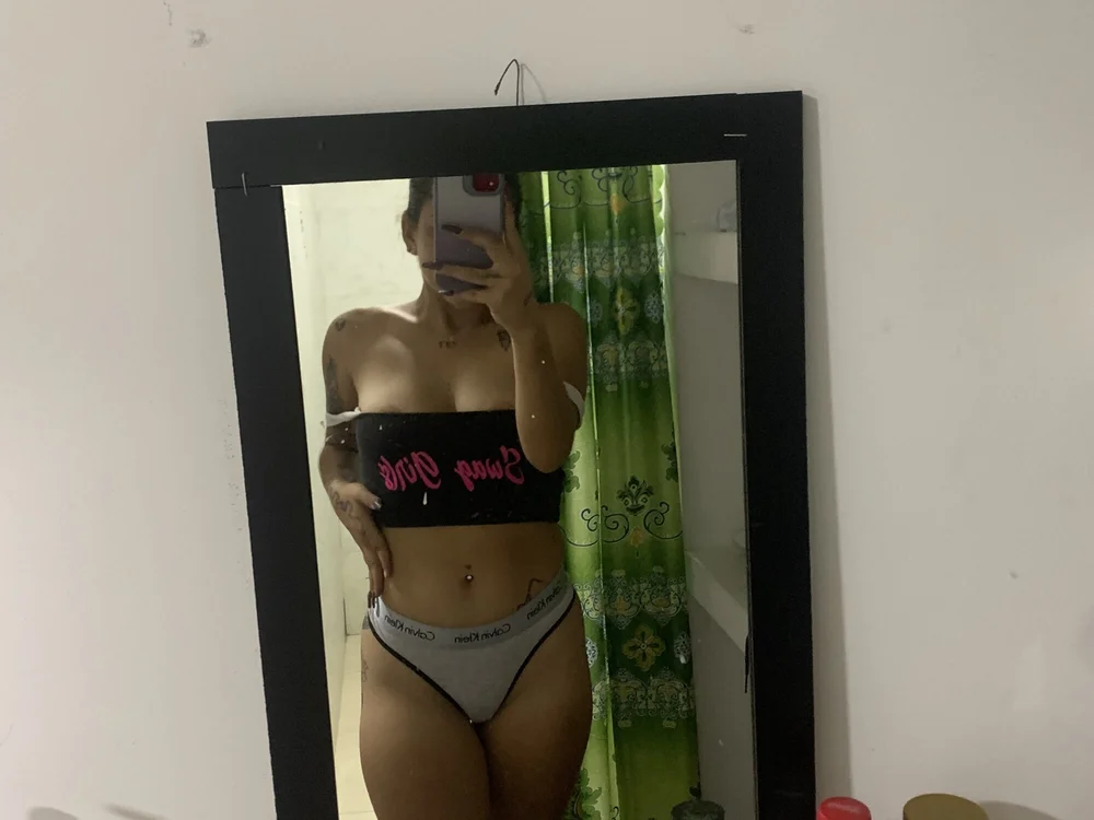 ห้องแชทออฟไลน์ของ Amelia_Rhoades