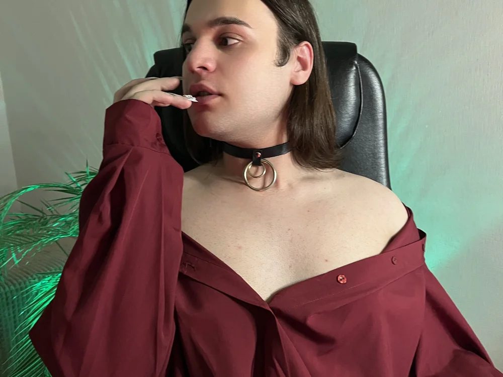 William_Tyler's Offline Chat Room