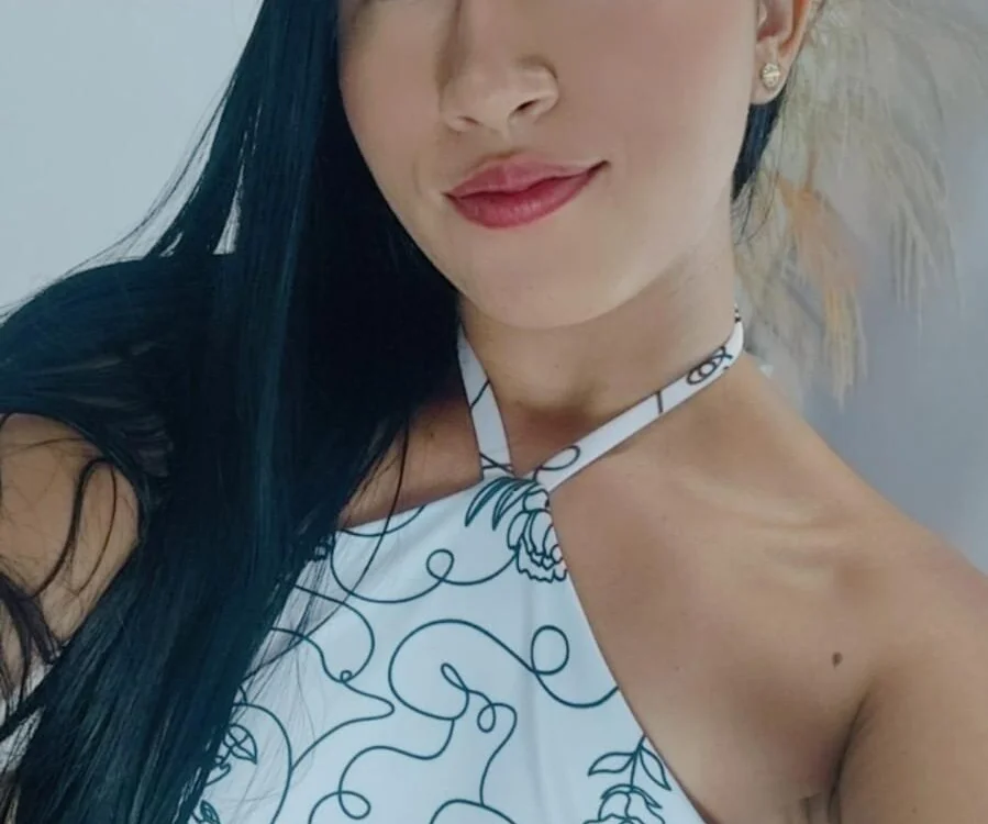 chloe_jenner01's Offline Chat Room