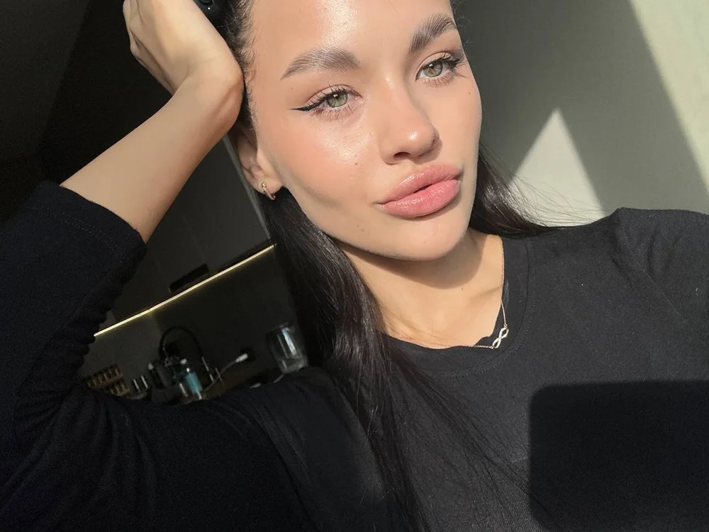 LynFares' Offline XXX Chat