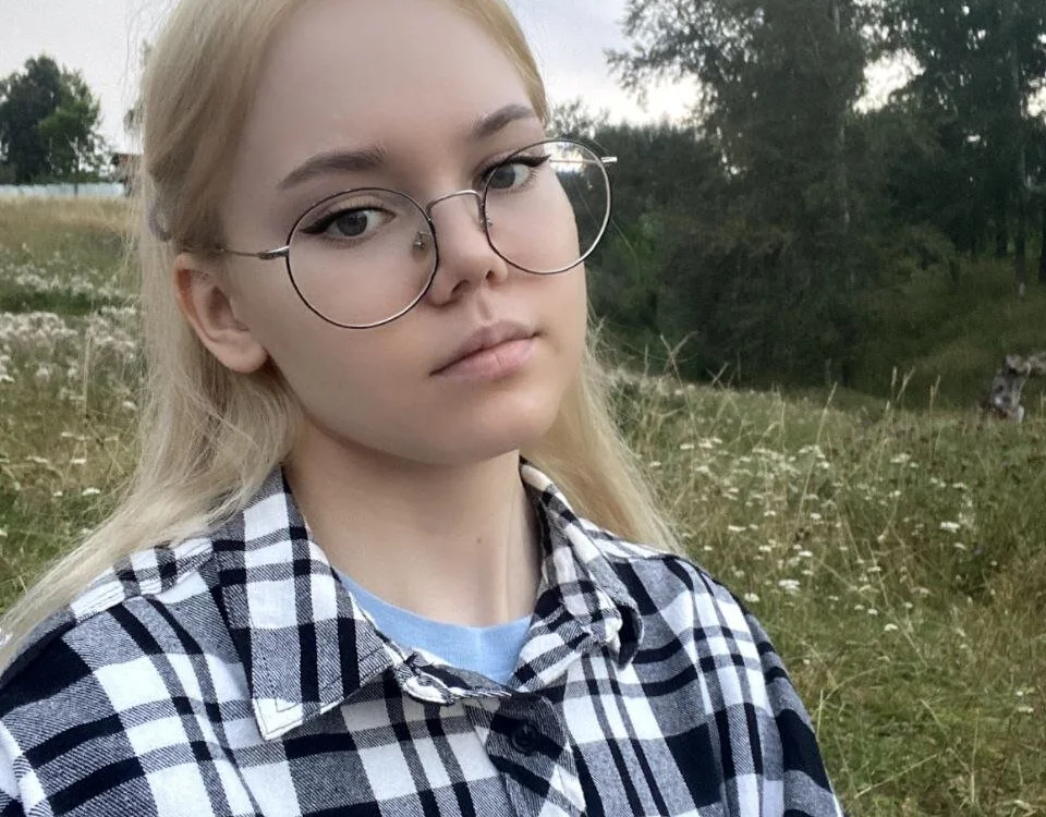 MadelineKen's Offline Chat Room