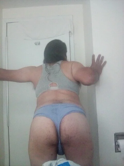 Ifuckshemales210 Offline XXX-Chat