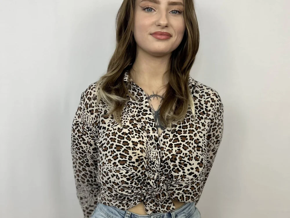 FalineBridgewater's Offline Chat Room