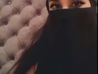 rremase_monroee76's Offline Chat Room