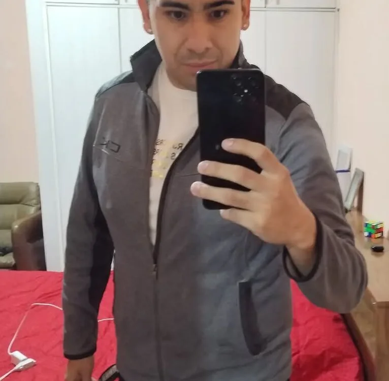 joshseda69's Offline Chat Room