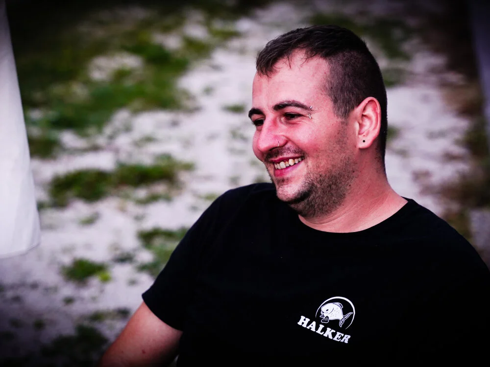 Robika98 離線 XXX 聊天