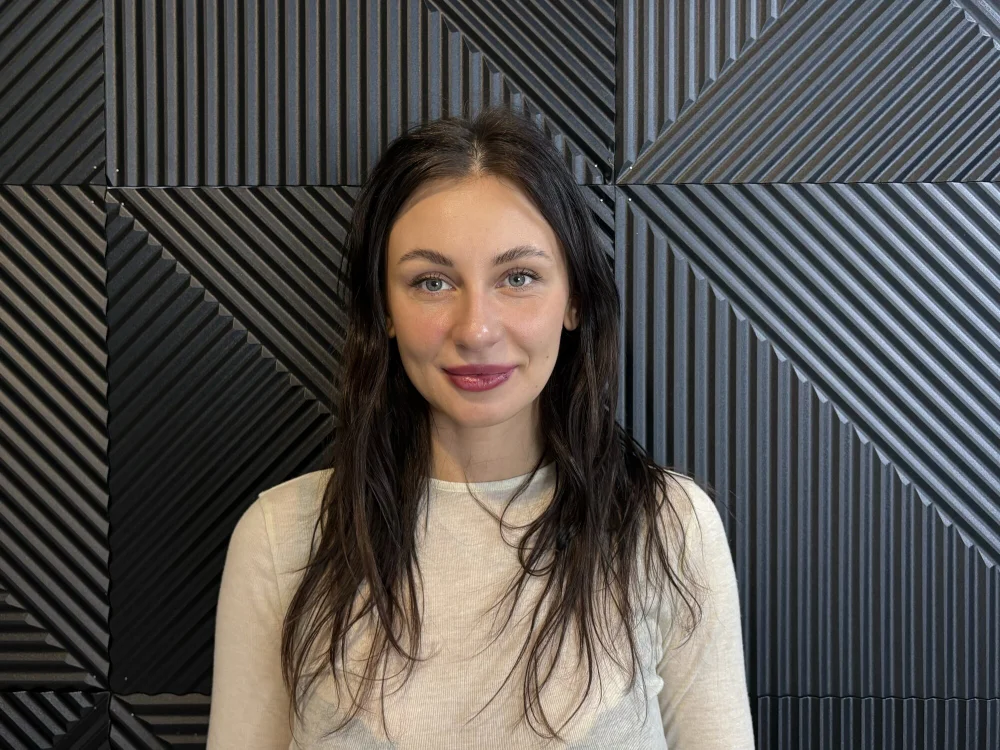 AislyBrow's Offline Chat Room