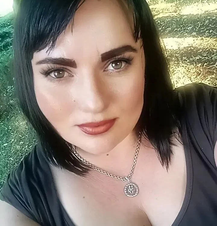 Ashley_Wilson_'s Offline Chat Room