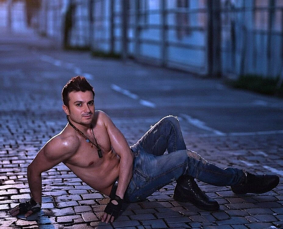 FuckToyBoy69 Offline XXX-chat