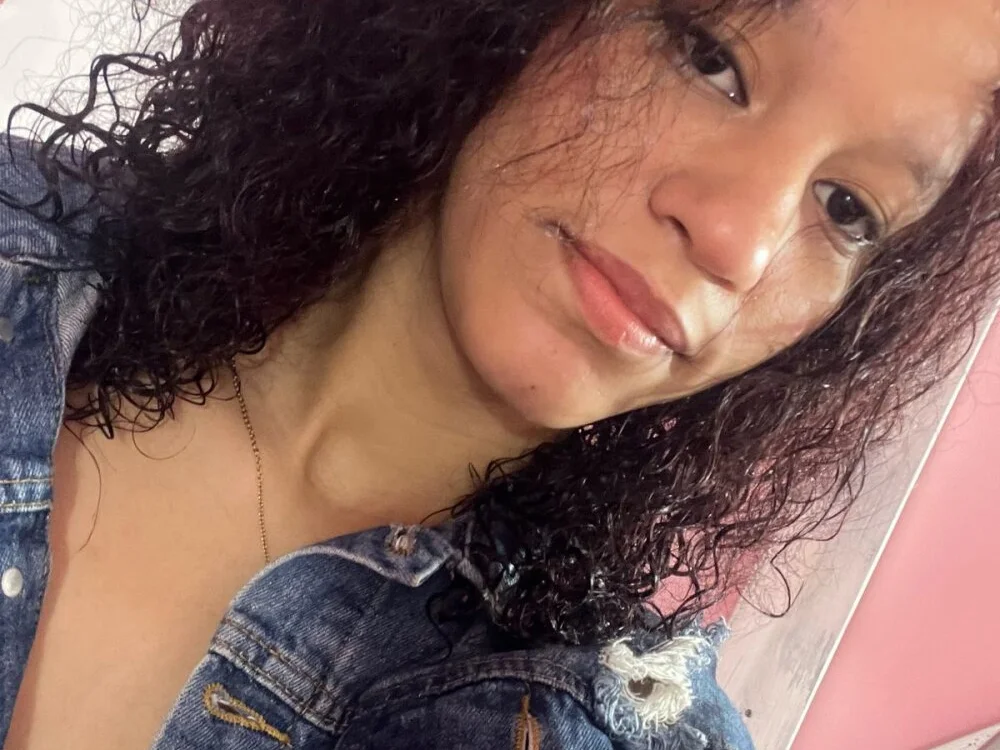 Offline XXX chat LAURA_SMIITH