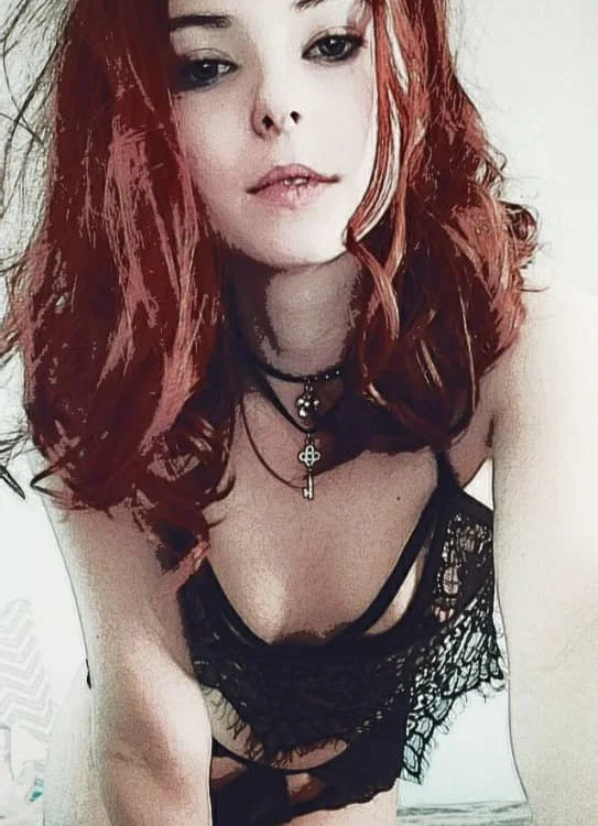 Kera_Redhead's Offline Chat Room