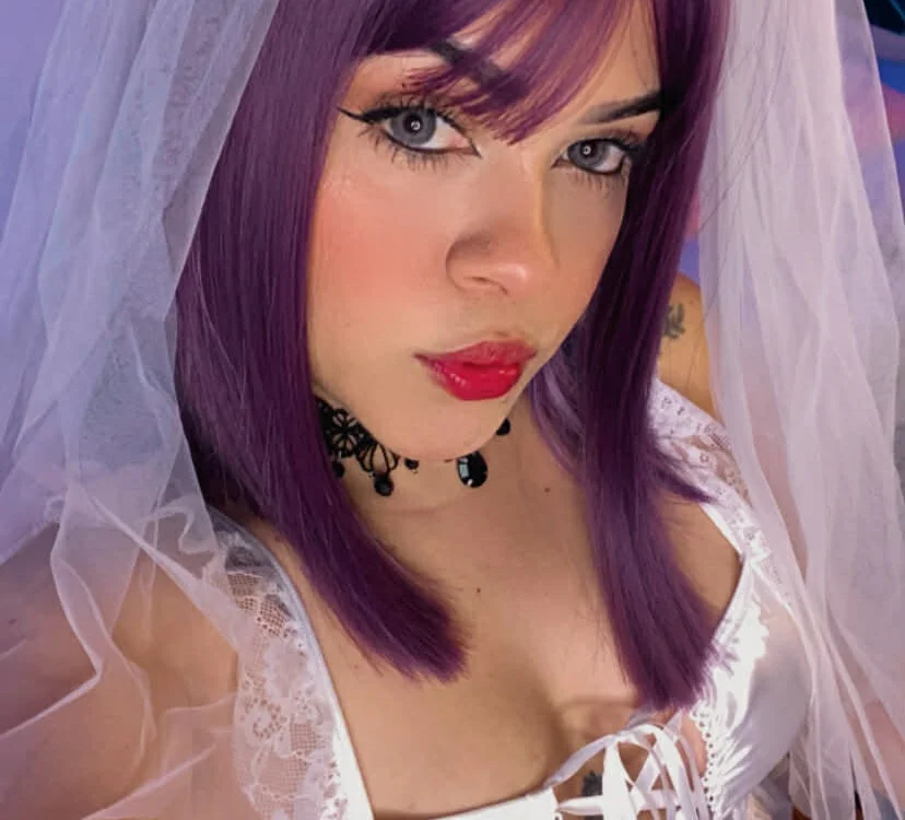 Prettymia__'s Offline XXX Chat