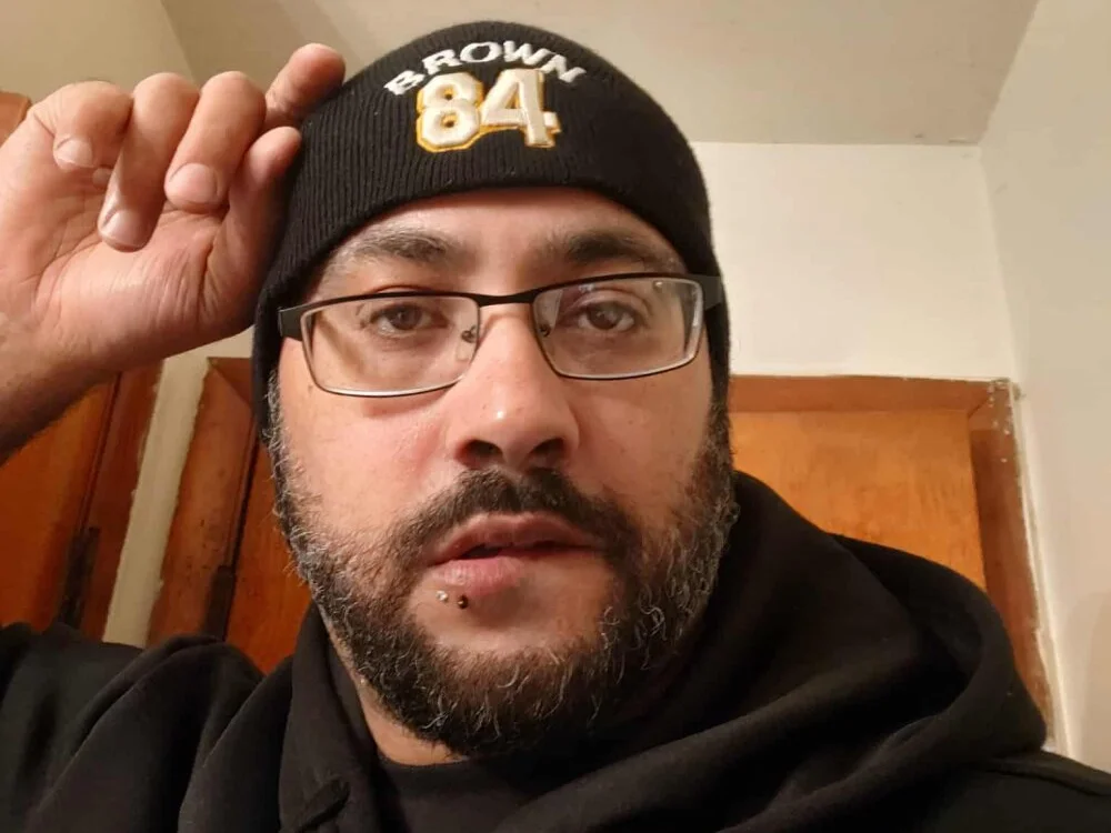 BBCAndrew69717 離線 XXX 聊天