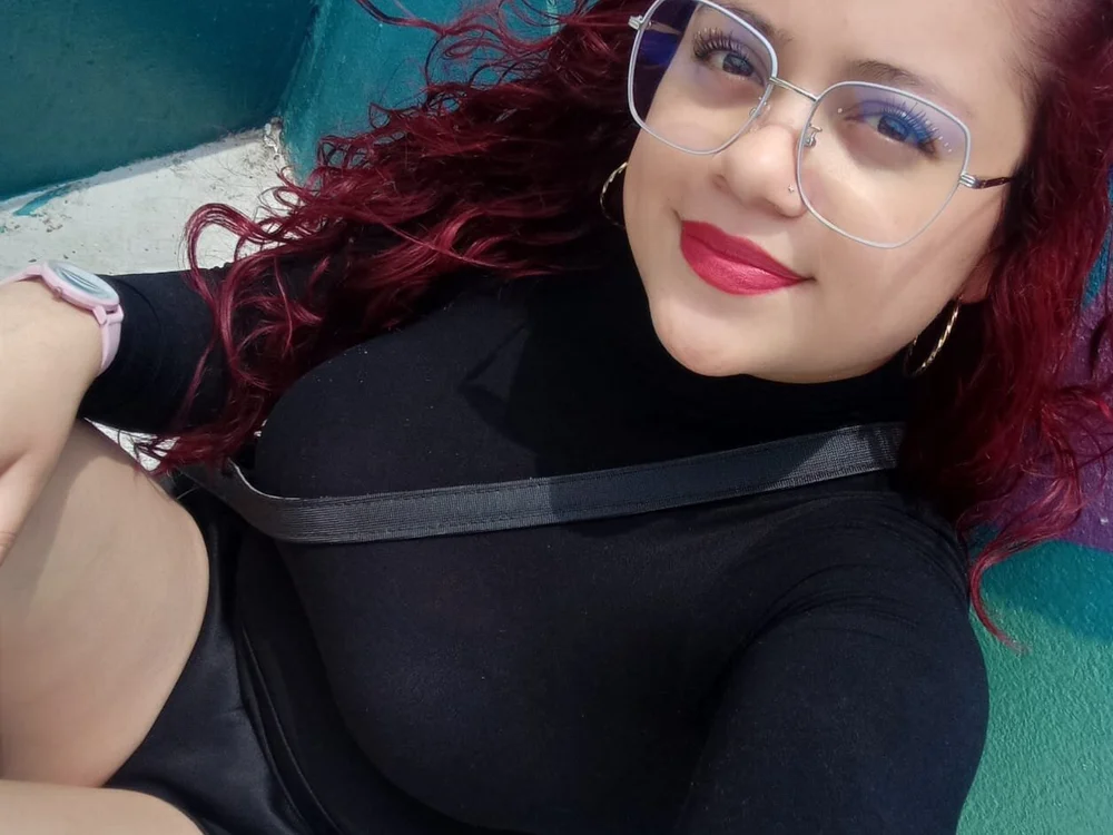 ambar72_b's Offline XXX Chat