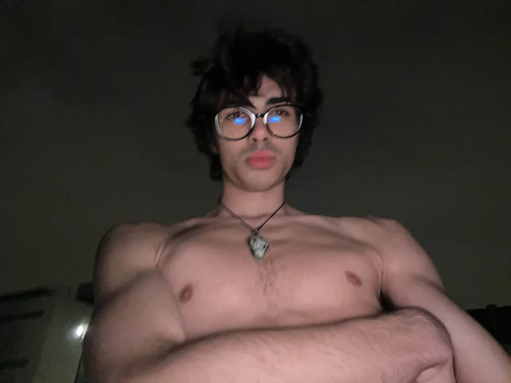 SnakeBit3sn Offline XXX chat