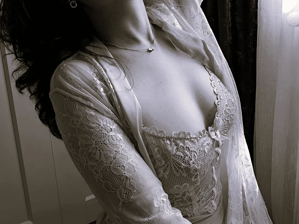 Eleganzavogue Obrolan XXX Offline