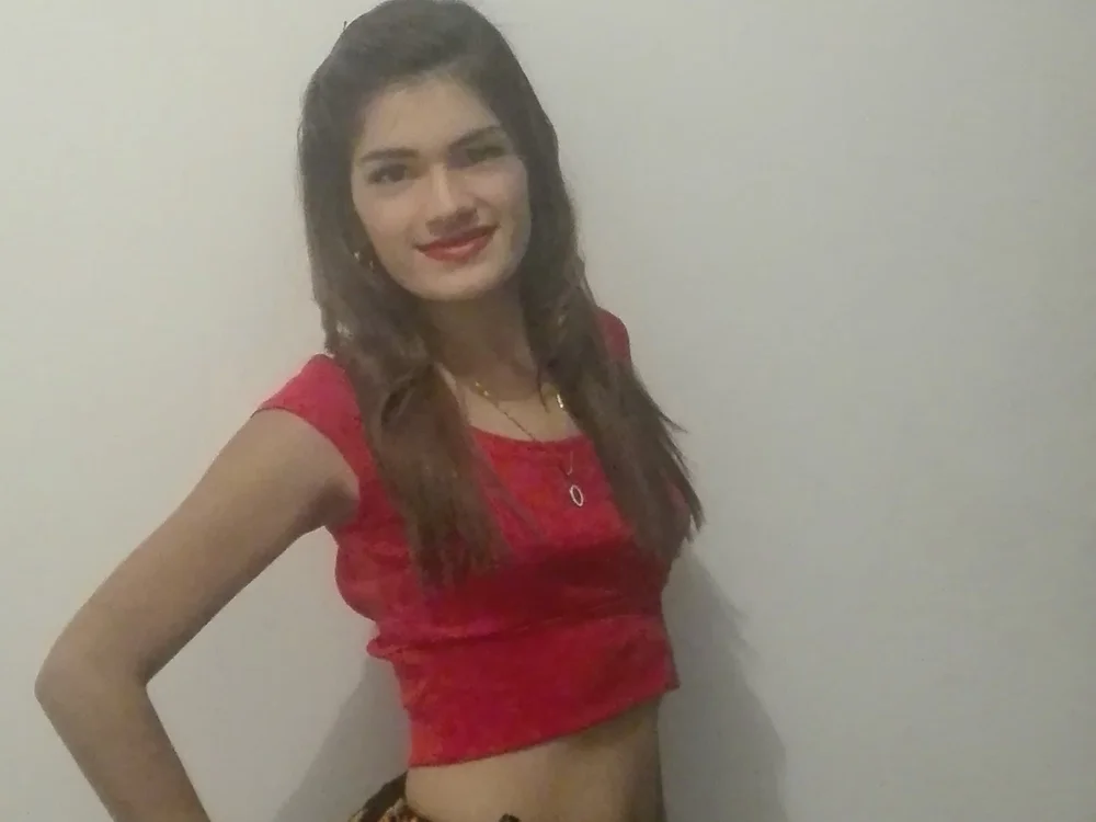 prettylioness' Offline XXX Chat