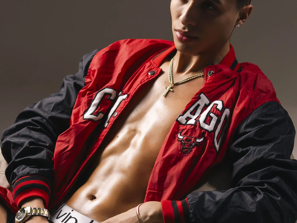 AmadeoDesanti's Offline XXX Chat