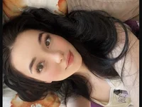 E_mil_y's webcam live show