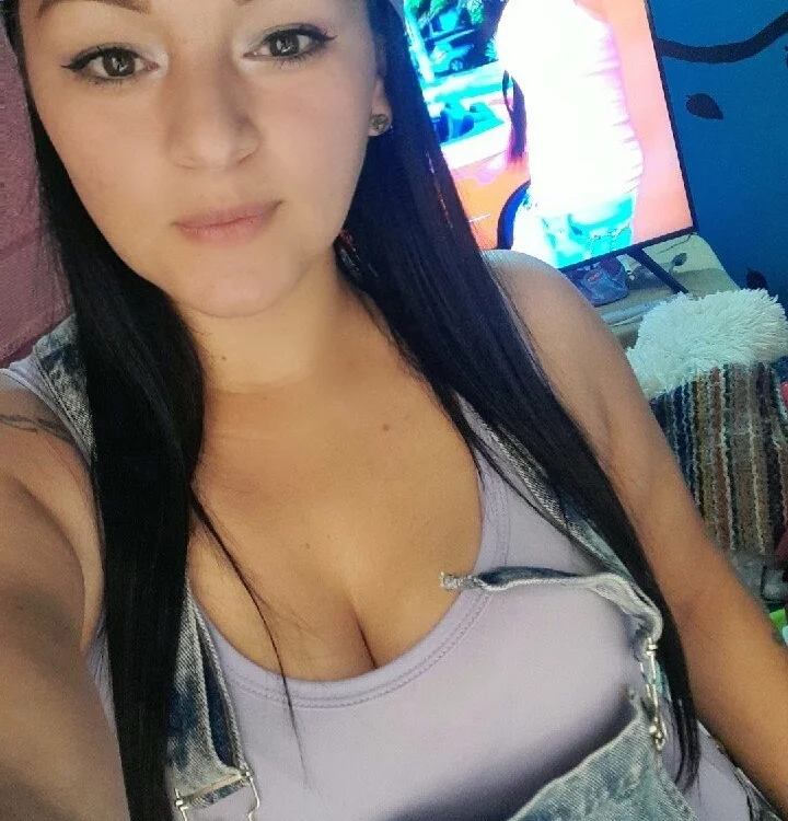 sharamendez202's Offline XXX Chat