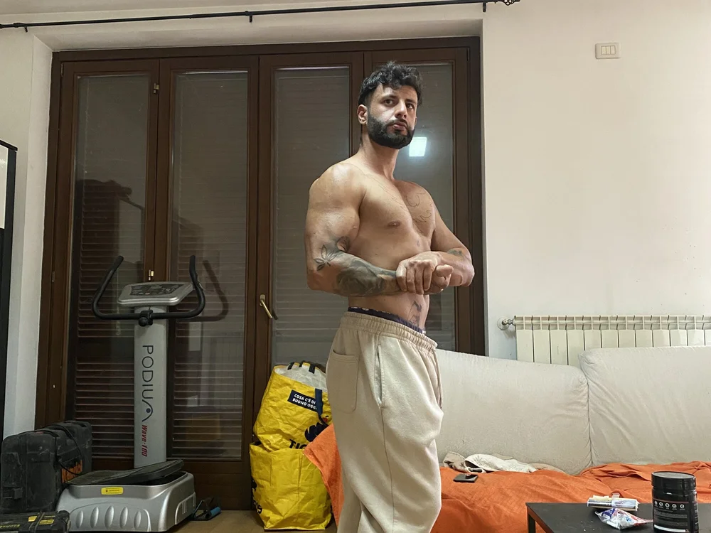 Cicciotti97 Chat XXX offline