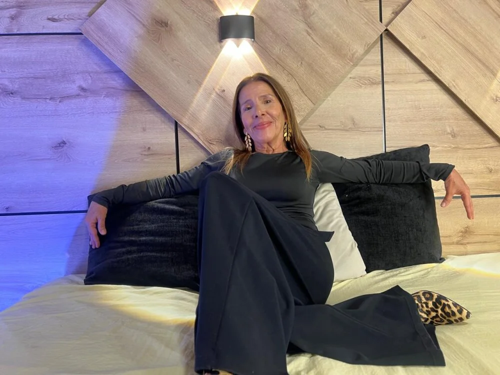 Isabelagomez1's Offline XXX Chat