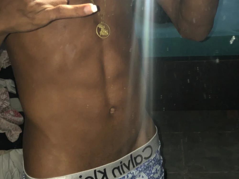 El_Preto07's Offline XXX Chat