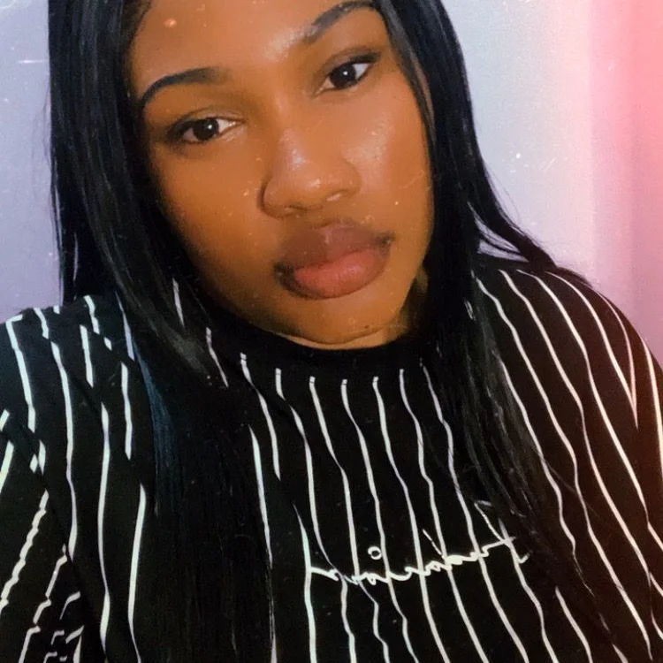 MissPradaa Obrolan XXX Offline