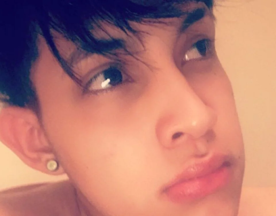 Esauhot's Offline XXX Chat