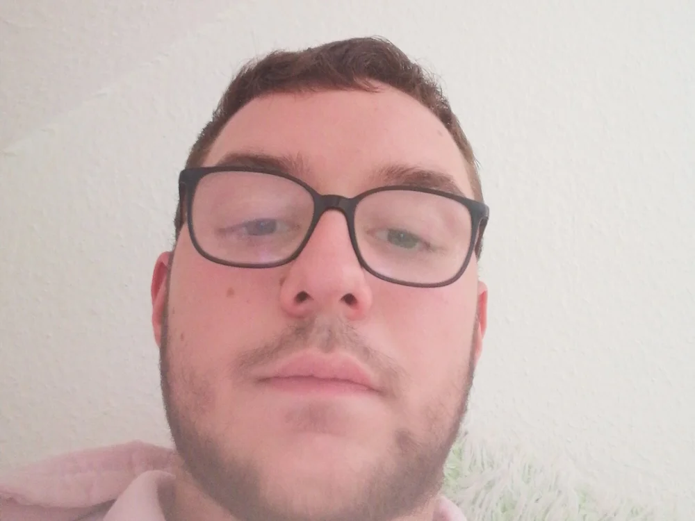 Justin20082's Offline XXX Chat