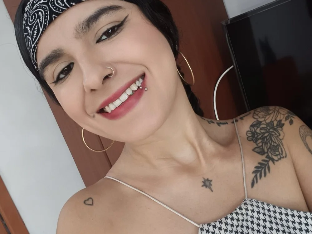 Mar_Ken Offline XXX-chat