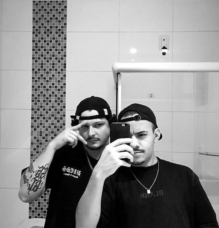 GabeHian1903's Offline XXX Chat